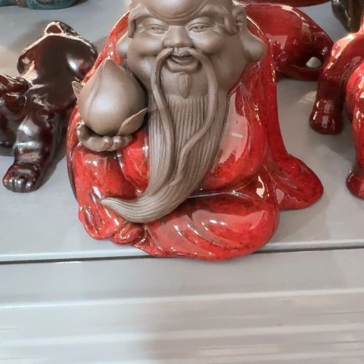 主人杯一个，瓷。。。品茗瓷