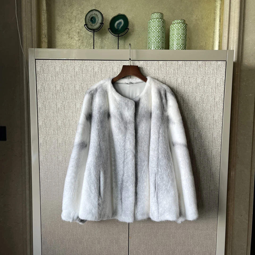 【北极星】殿堂级珍贵天然色蓝宝石十字水貂外套