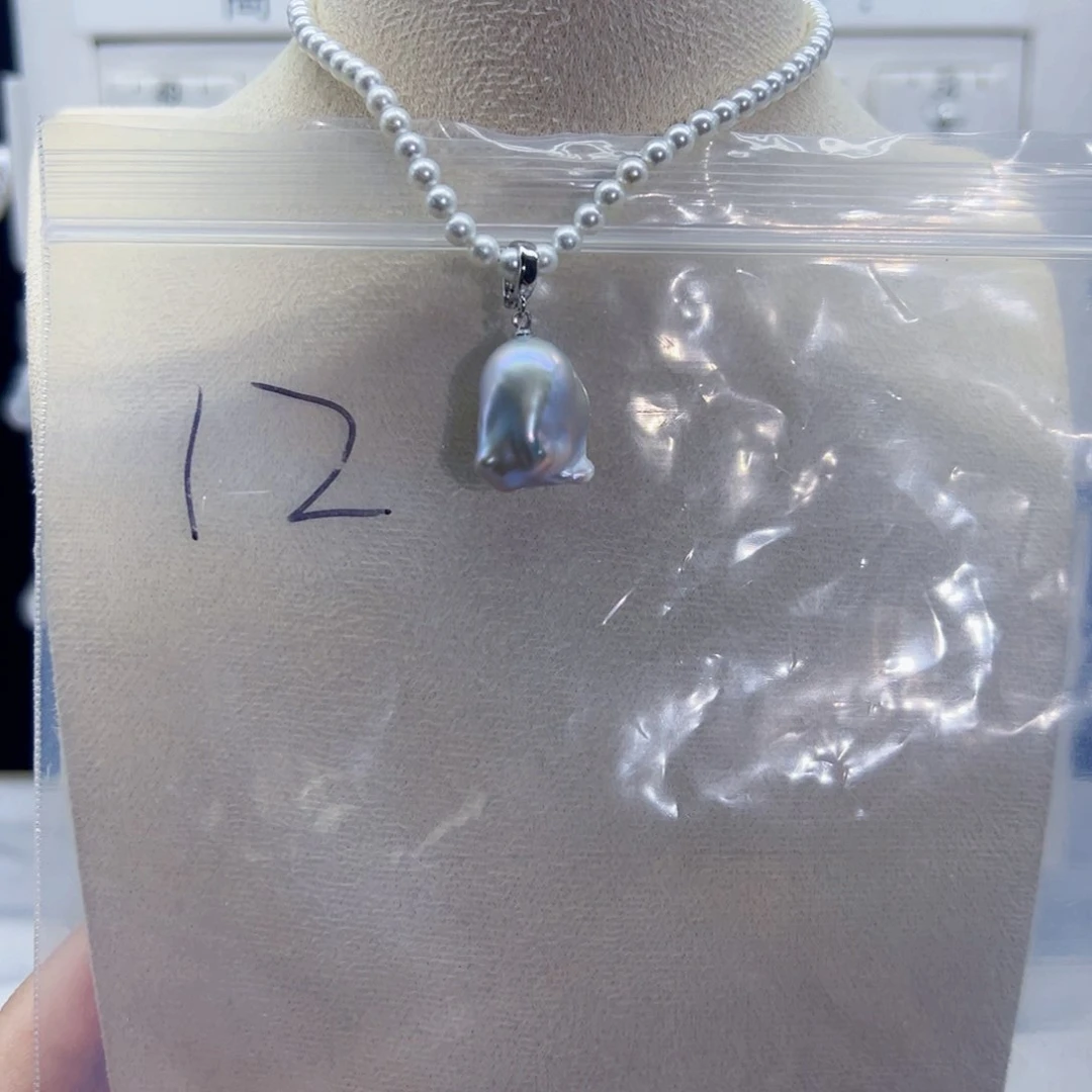 q***e淡水珍珠合金颈饰