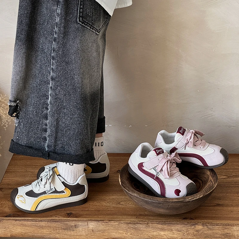 儿童皮面包头阿甘鞋2025秋季新款女童刺绣德训鞋男童休闲鞋-D608