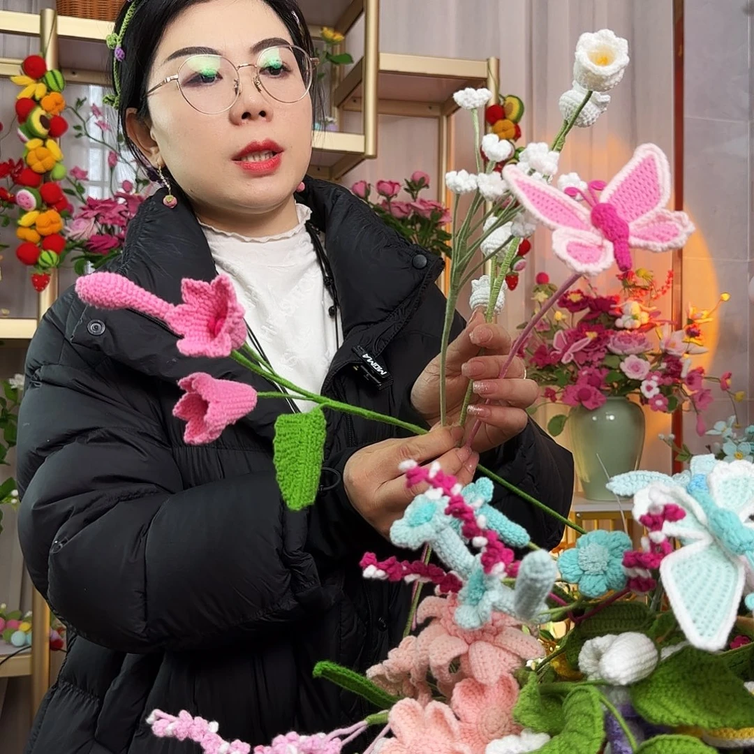 手工钩织设计花束