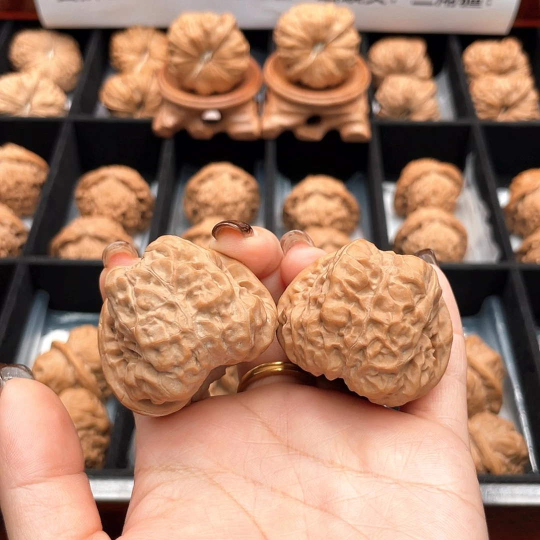 把件文玩核桃?*?40延庆蛤蟆头暴力肌肉蛙边肚同尺A4005