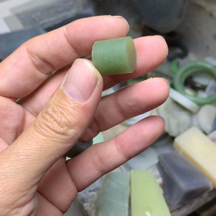 未镶嵌和田玉珠宝半成品
