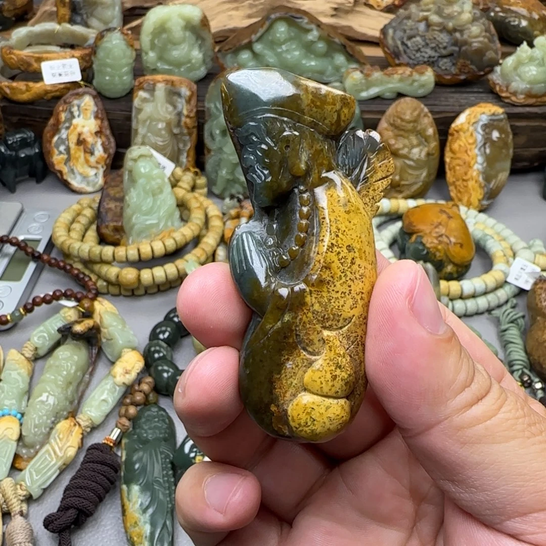 史***林岫岩河磨玉（透闪石质玉）未镶嵌珠宝奇石