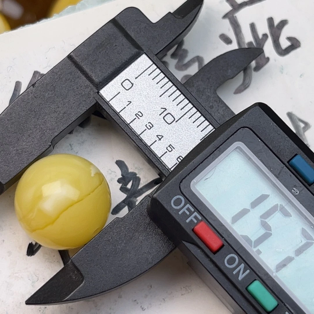 裸石蜜蜡未镶嵌蜜蜡