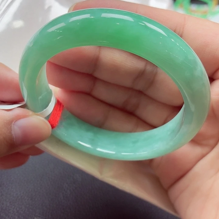 翡翠未镶嵌手镯天然缅甸A货翡翠