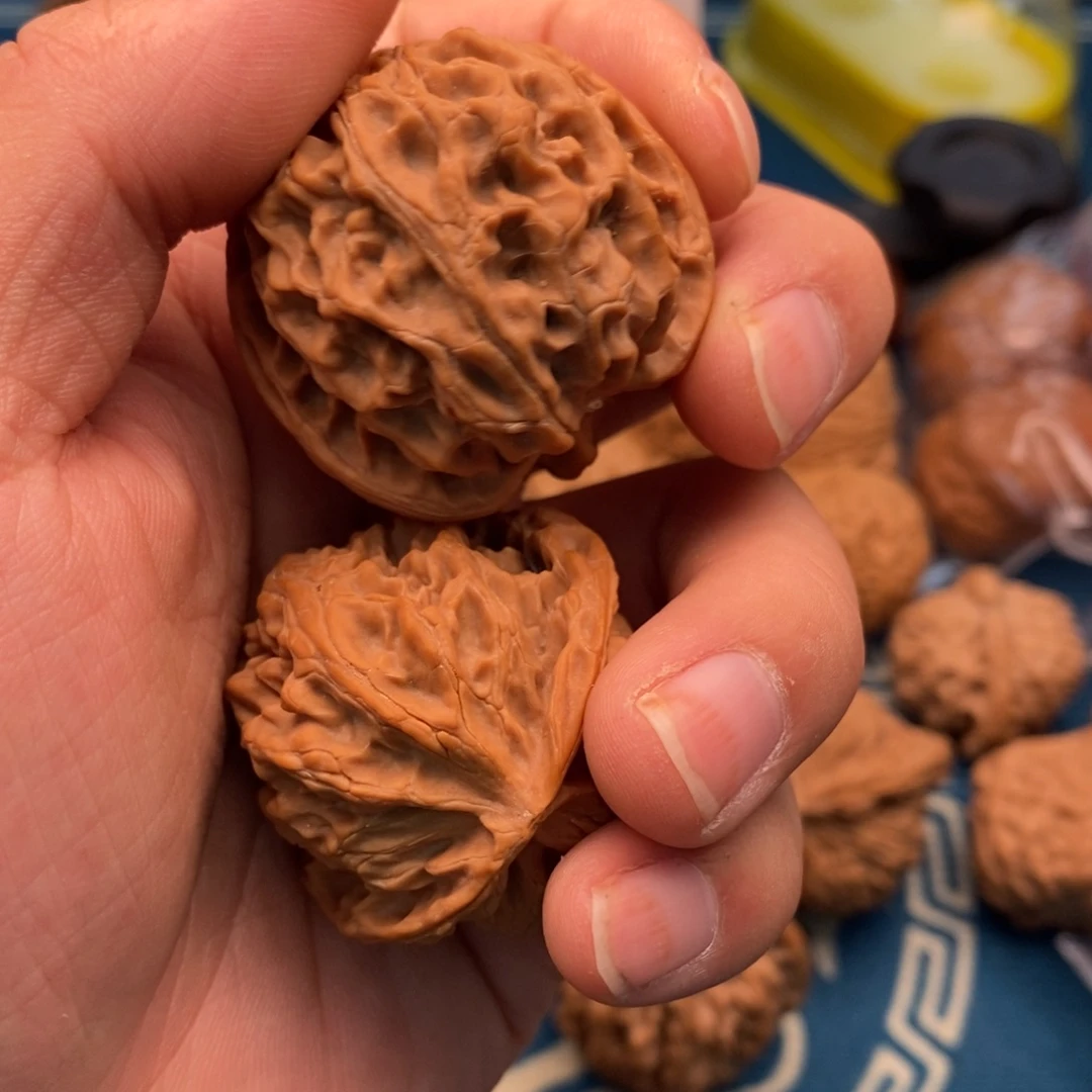 L***6文玩核桃吊坠文玩核桃手把件苹果园