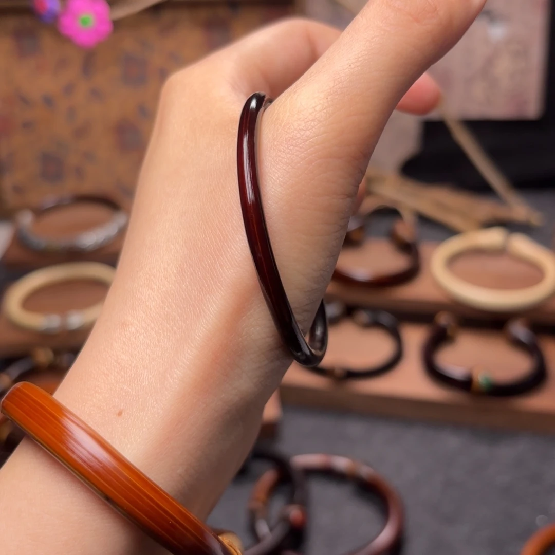 豆***豆木质非金属鸡血藤手镯