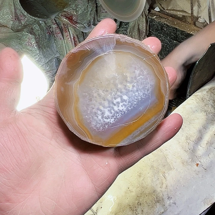 宏***伟定制玛瑙61圈口工费