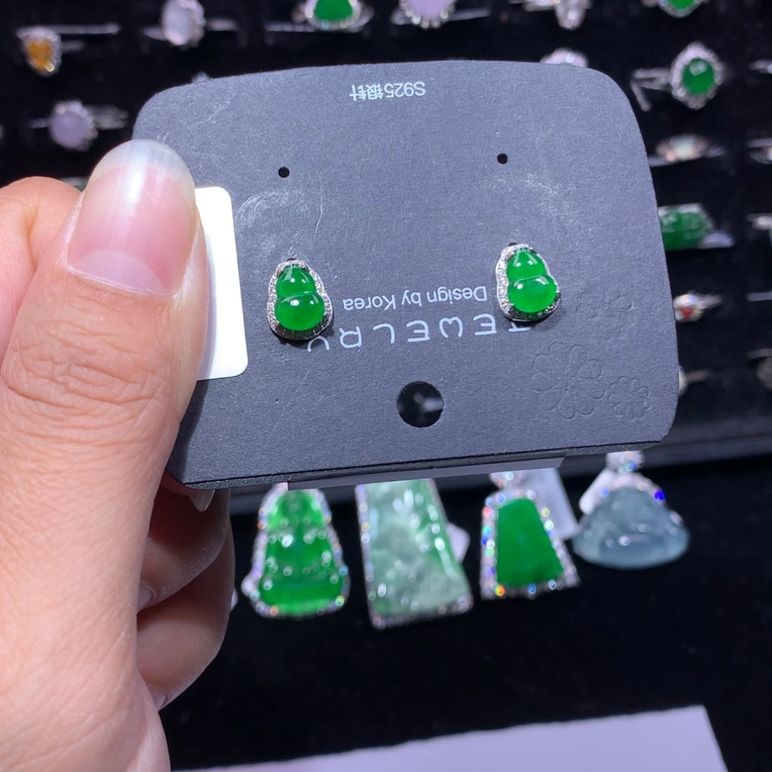 翡翠银S925镶嵌颈饰翡翠