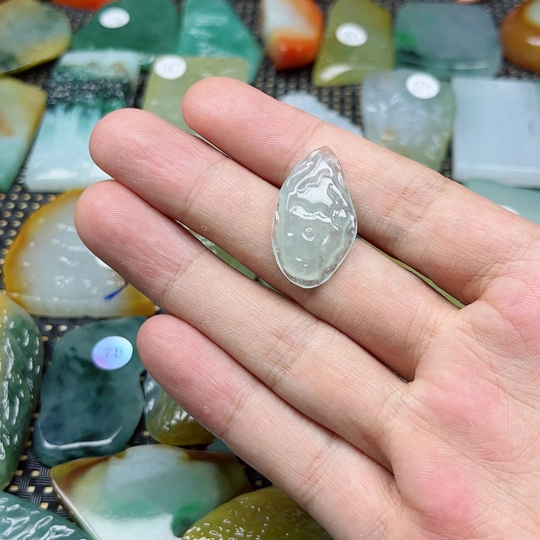 定制翡翠未镶嵌翡翠