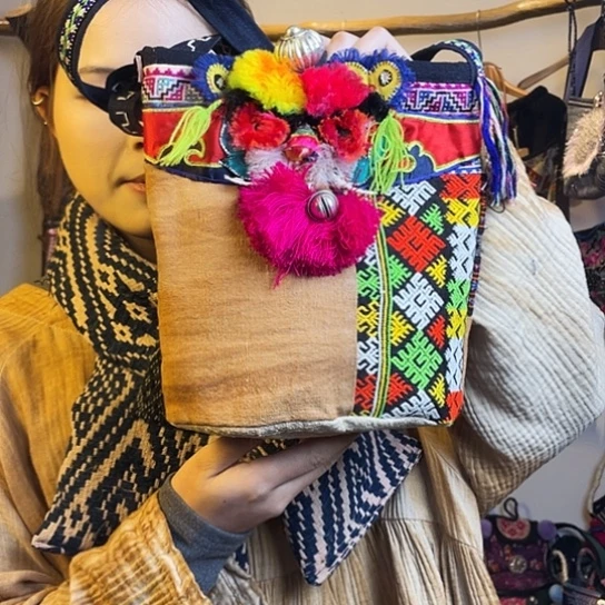 织绣手工制作包包