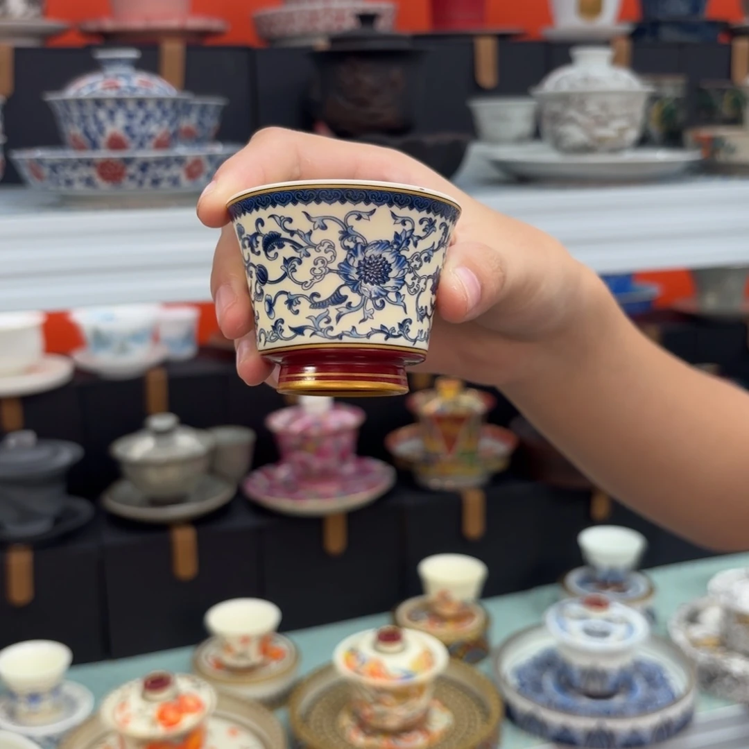 ****.茶具是指由两块金属做成成