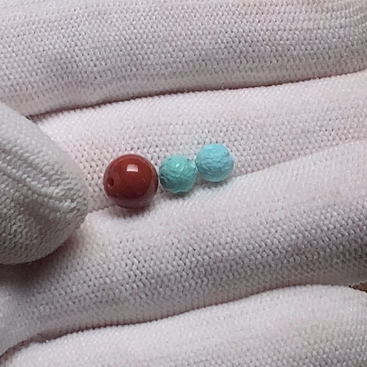 南红玛瑙未镶嵌珠宝奇石