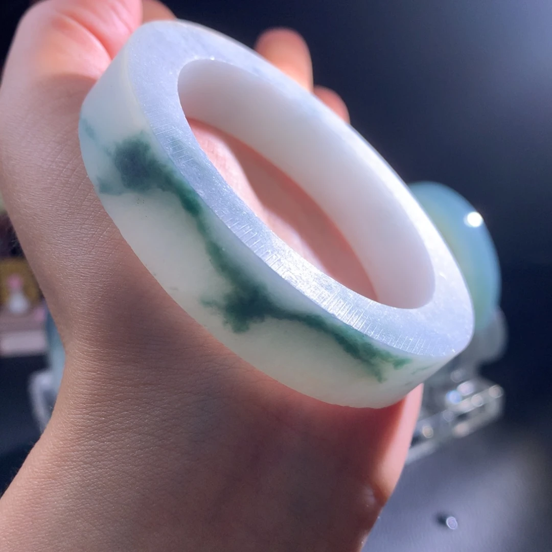 定制翡翠未镶嵌手镯牛奶飘花55-59