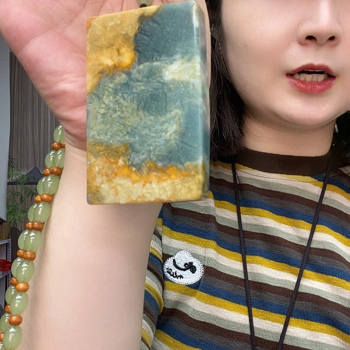 用***2颈饰未镶嵌和田玉