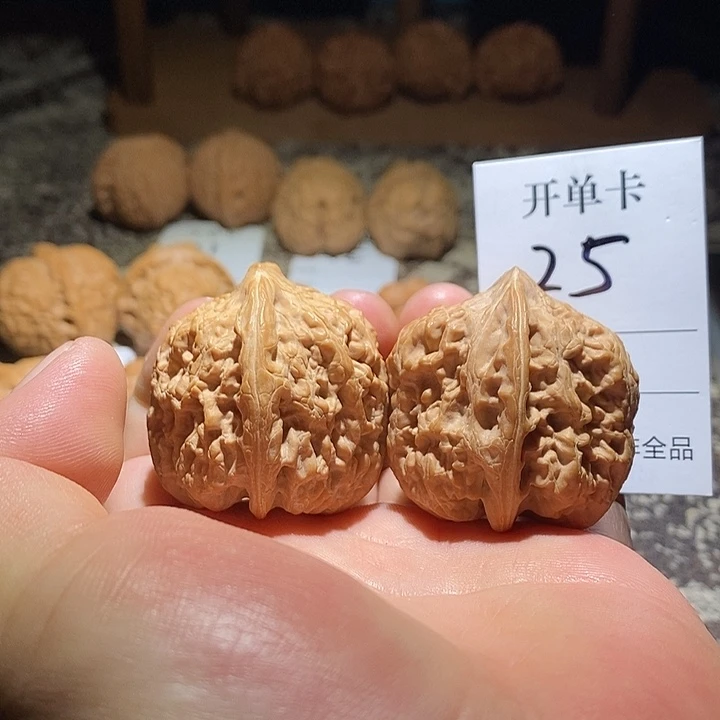 桃核吊坠西北将军膀39尺