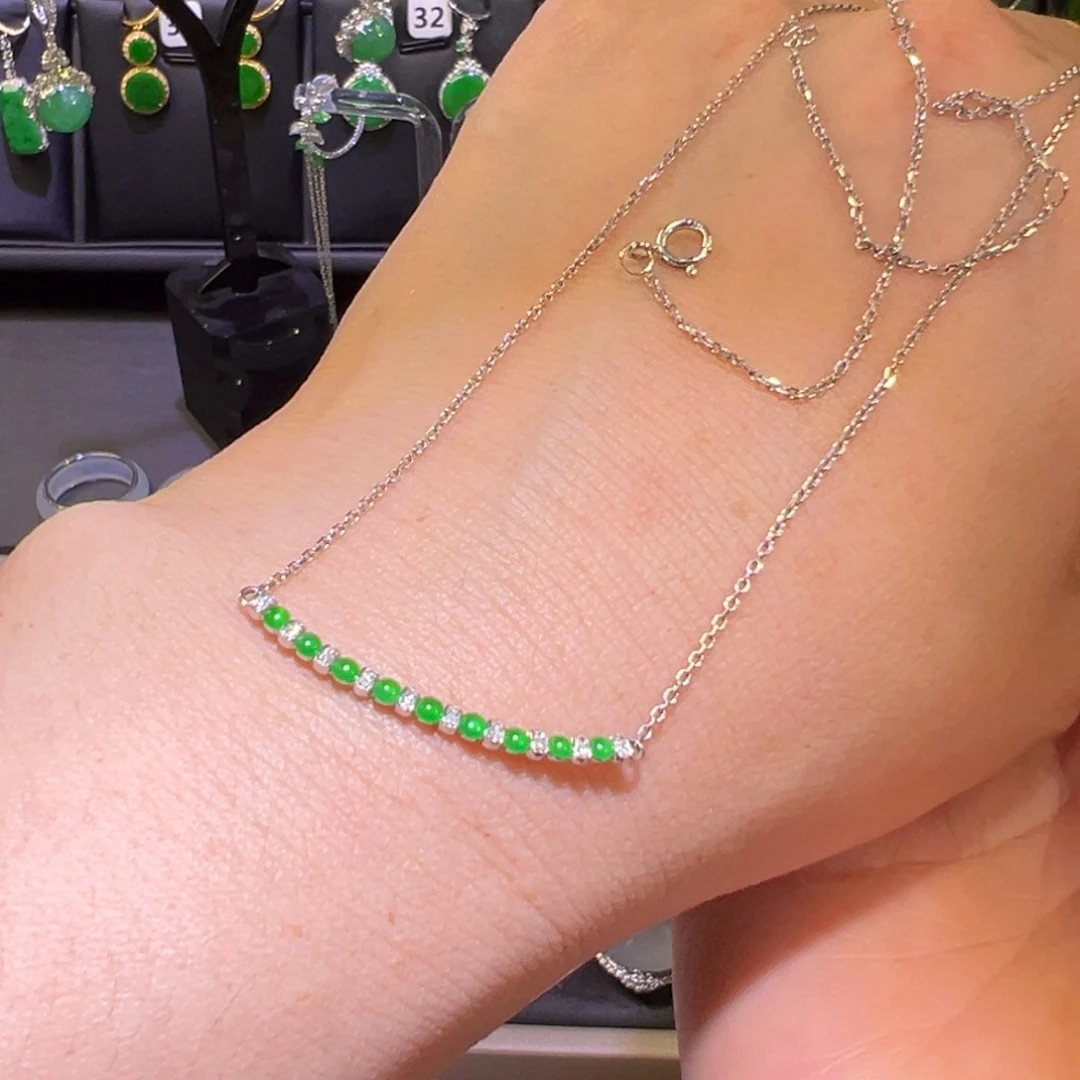 翡翠18K金镶嵌颈饰套链