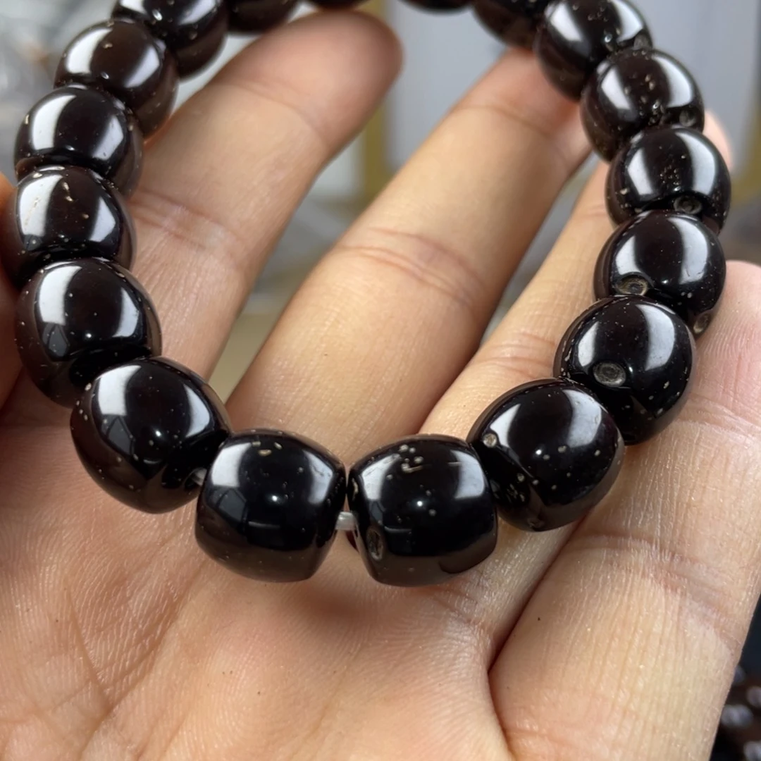 猴头核桃吊坠嗯、没事