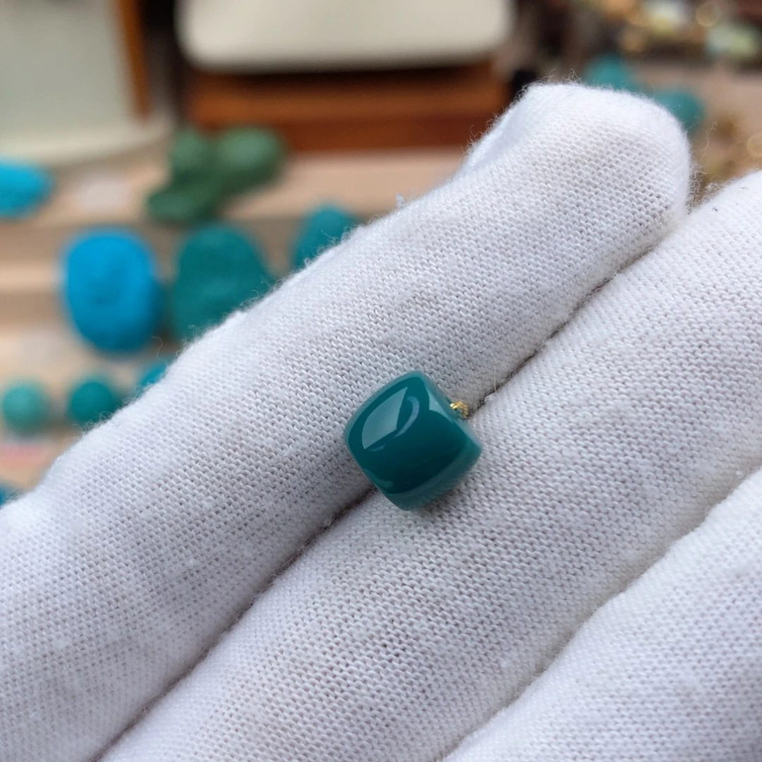 绿松石未镶嵌直切8.5