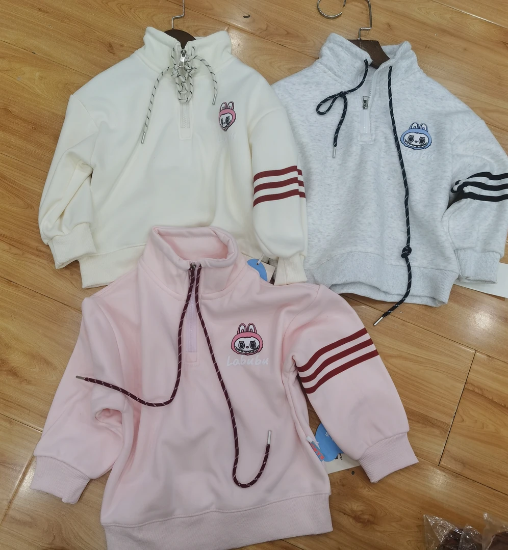 拉链冬季B类卡通毛衣女常规款外套保暖休闲风卫衣