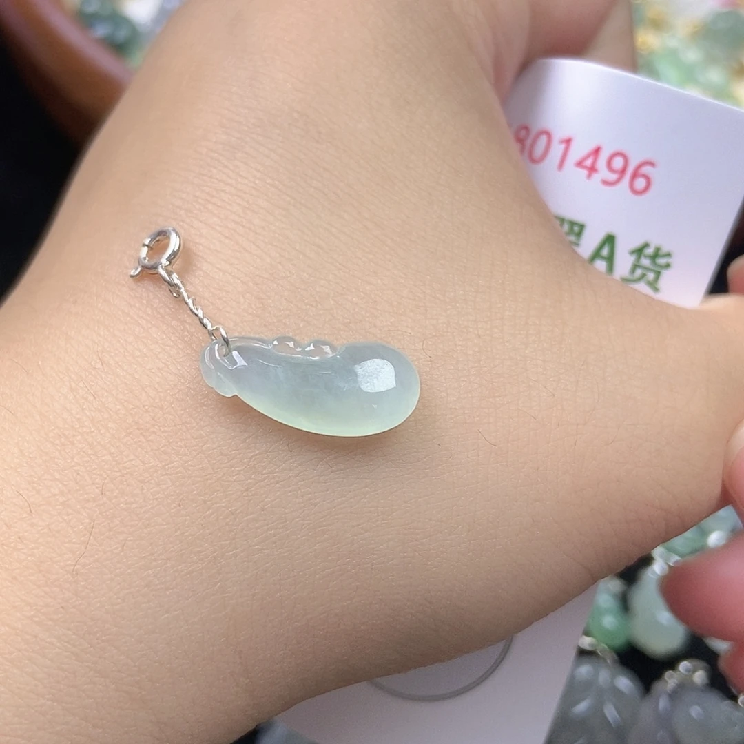 翡翠未镶嵌挂件天然