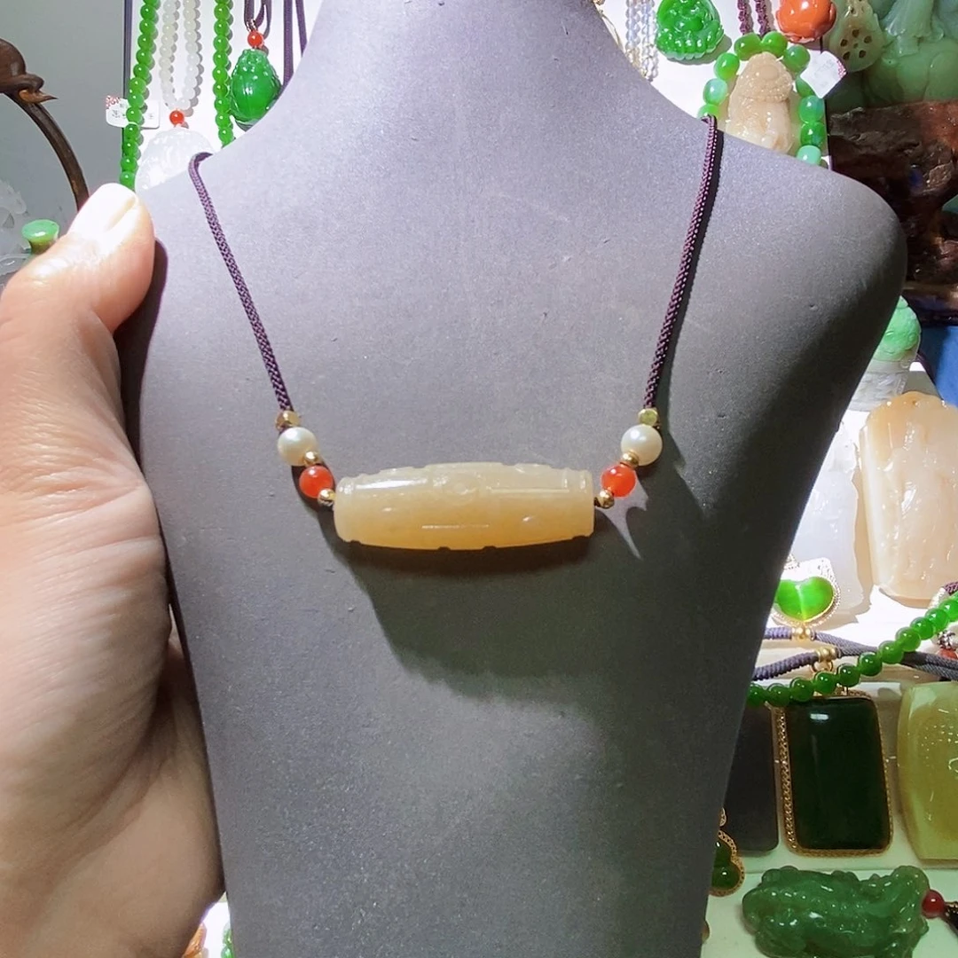 和田玉未镶嵌颈饰