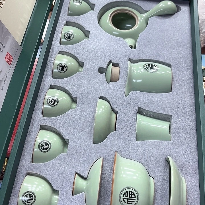 孤品茶具套装等。