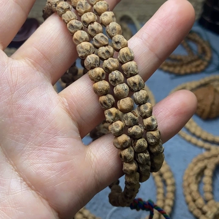 【闪购商品】吊坠柏香籽/百香籽