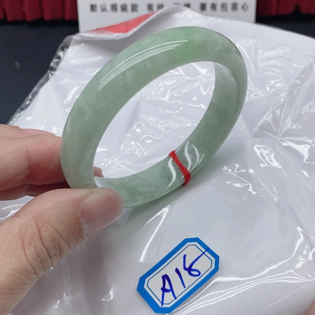 ****️硅化木未镶嵌手镯翡手镯A18