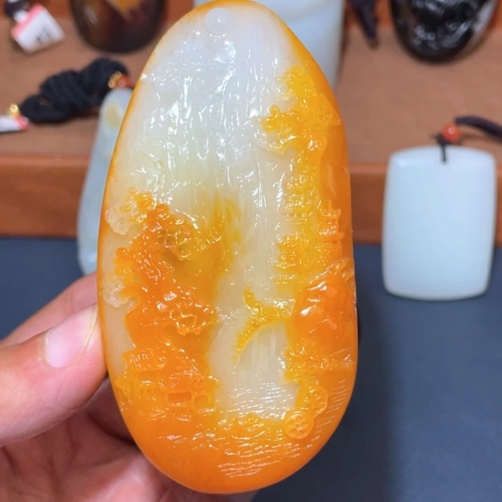 草***物颈饰未镶嵌和田玉