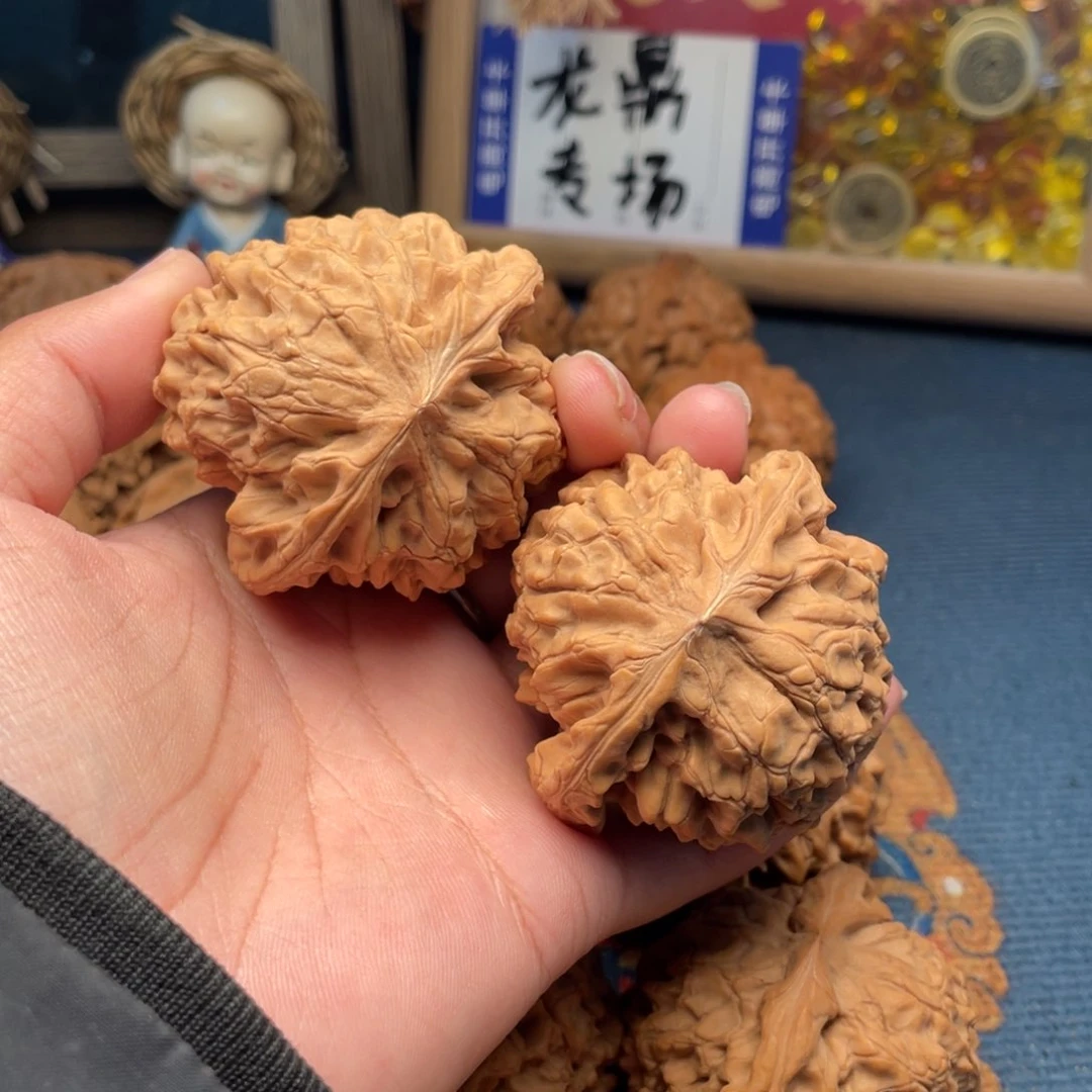 吊坠文玩核桃云****、龙鼎55