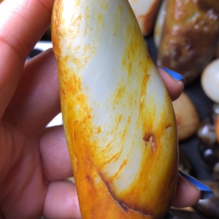 和田玉未镶嵌珠宝奇石