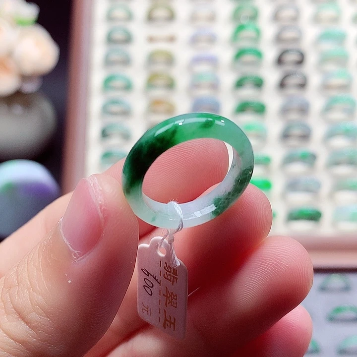 翡翠未镶嵌戒指17号