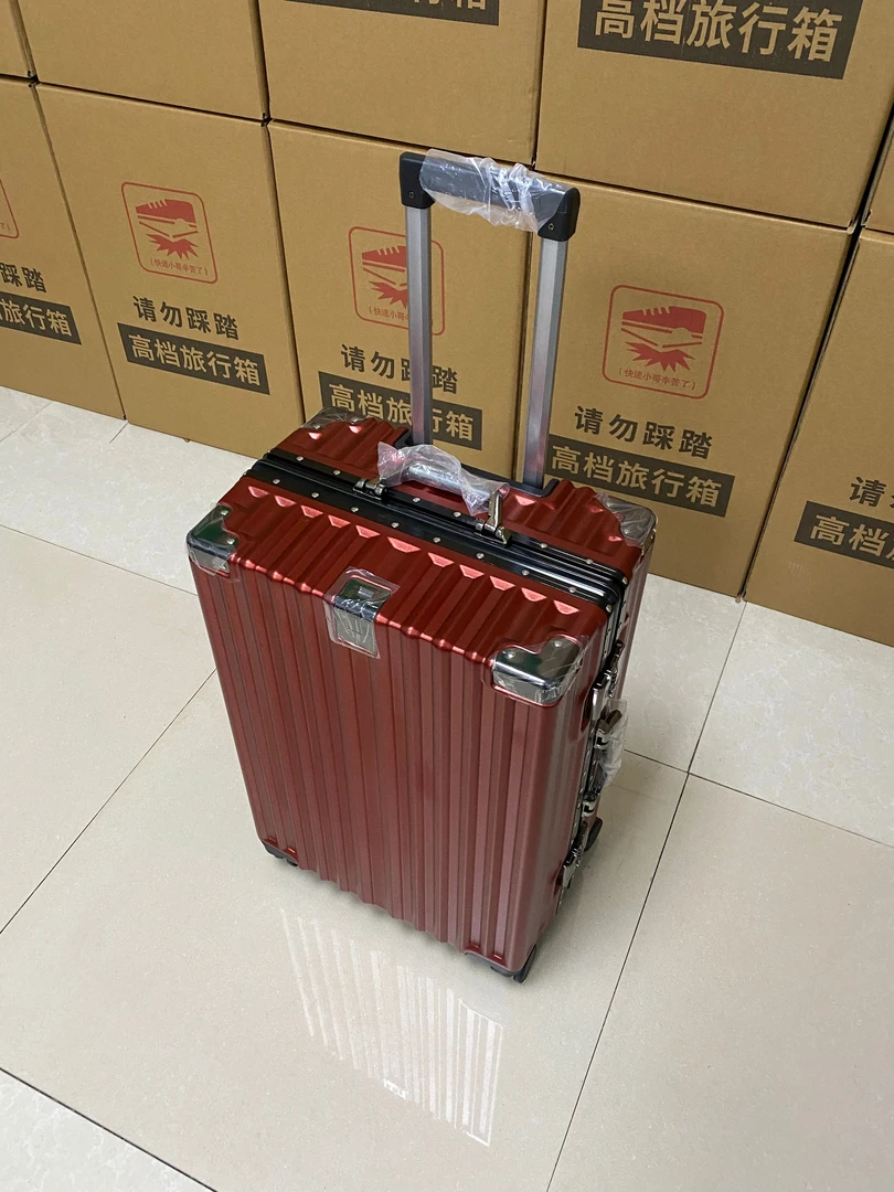 爆款静音硬万向轮旅行箱陪嫁行李箱密码箱拉杆箱红色铝框25年新款