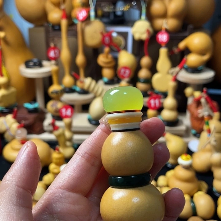 小***哥文雅葫芦粉扑清洗剂