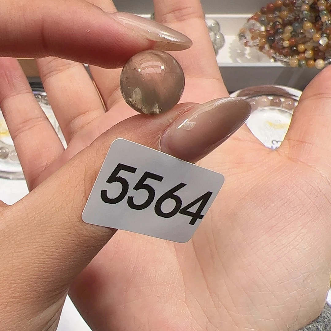 未镶嵌水晶大型摆件（非配饰）