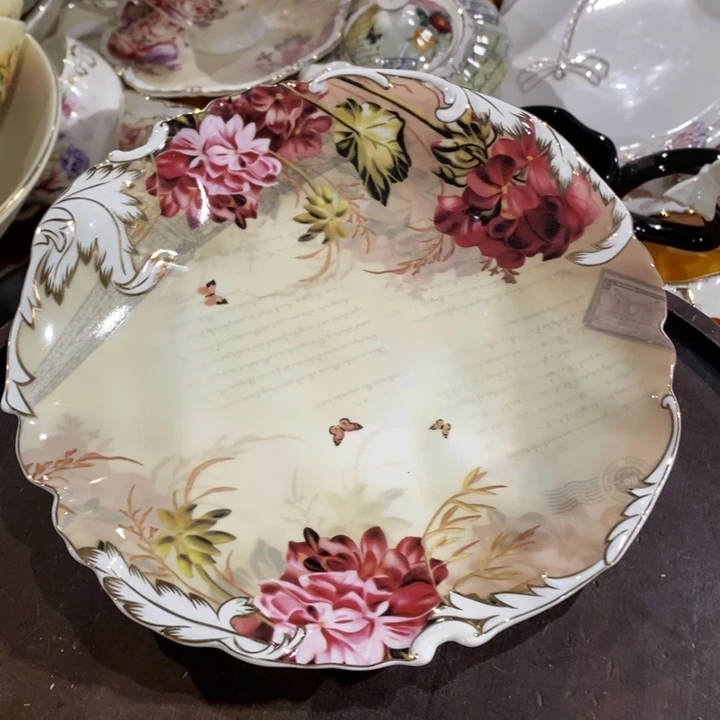 瓷片两个，111121211414411111.7.5