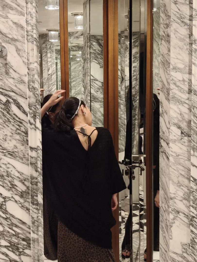 SONG TING 25春夏郁金香镂空系列蝙蝠袖斗篷上衣911C181