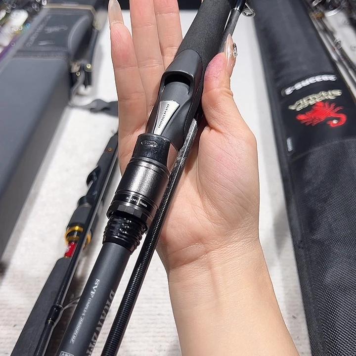 沧***笑碳素2.4m两节路亚杆