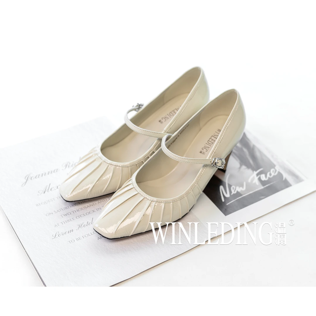 【温澜服饰】漆皮系带中跟鞋60890