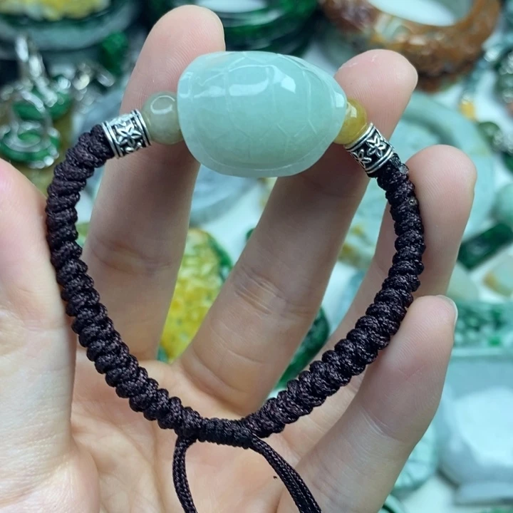 颈饰未镶嵌翡翠吊坠