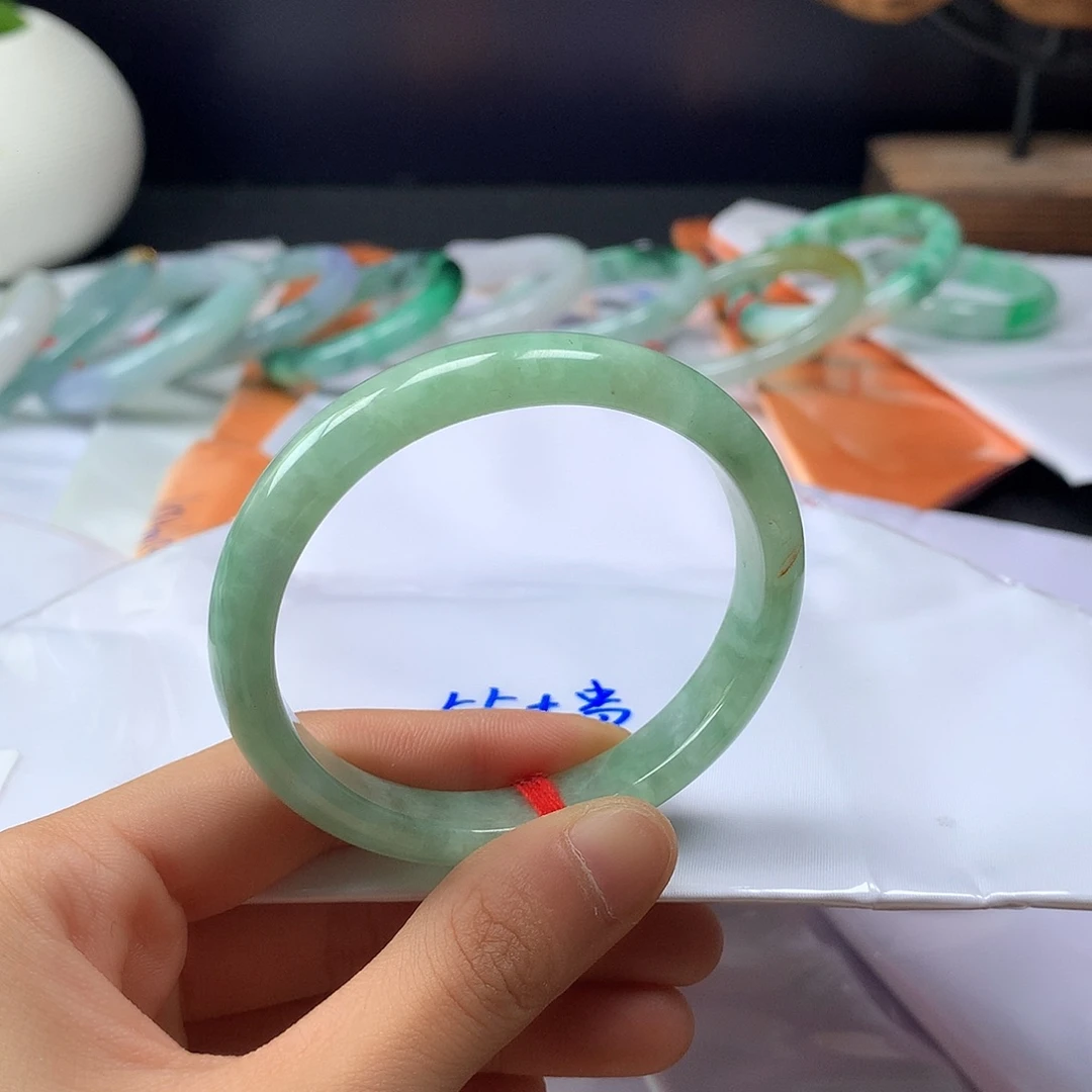 未镶嵌手镯翡翠福利