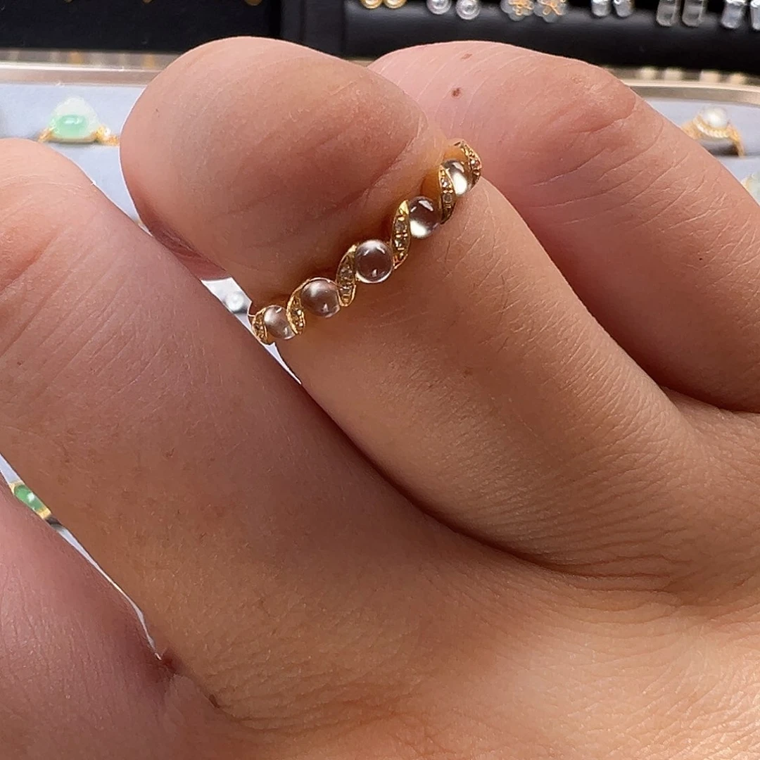 翡翠戒指18K金镶嵌玻璃钢蛋翡翠排戒