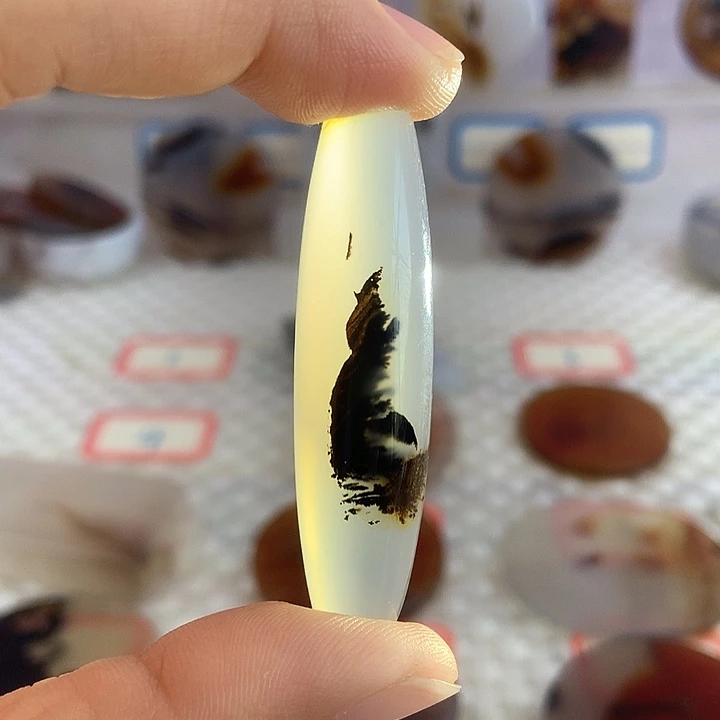 玛瑙/玉髓合金颈饰