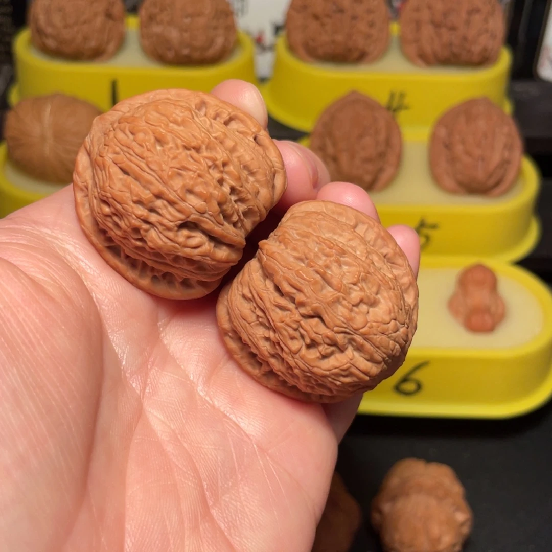 把件文玩核桃38尺绣球核桃