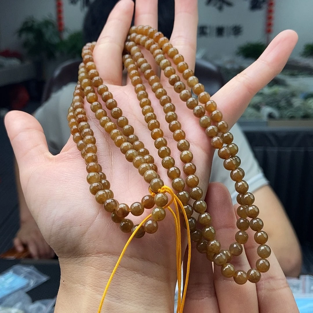 和田玉未镶嵌颈饰颜色多样性发拍一发一