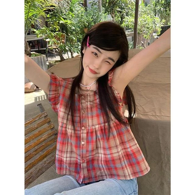 复古红色格子方领衬衫女夏季甜美减龄别致小飞袖衬衣法式无袖上衣