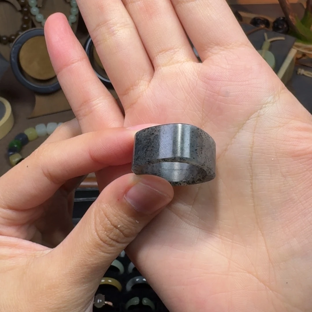 和田玉未镶嵌颈饰内径20.1