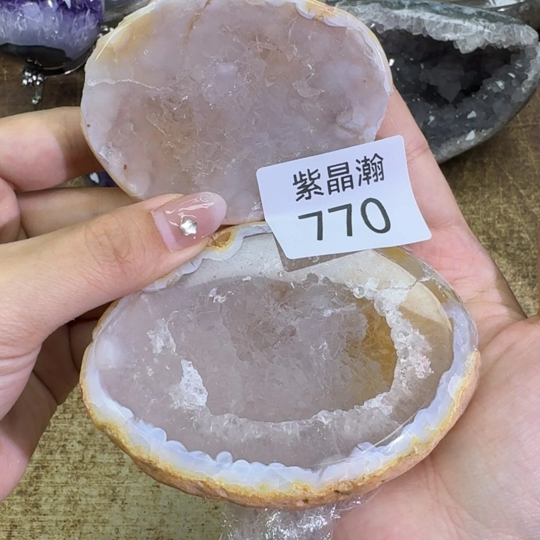未镶嵌水晶大型摆件（非配饰）